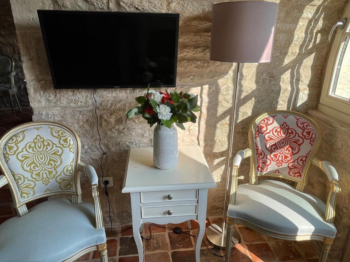 Bed and Breakfast L'Orangerie Neufchâteau Esterno foto